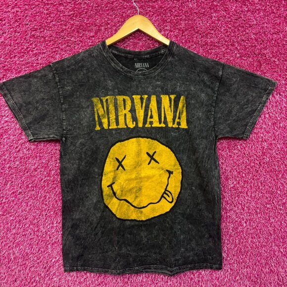 Nirvana Never Mind Smiley Face Mineral Wash grunge Tshirt size Large - Picture 1 of 4